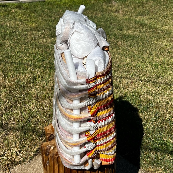 Brand New Tory Burch Large Aidan Fringe Tote Comes With Dust Bag - Picture 4 of 7